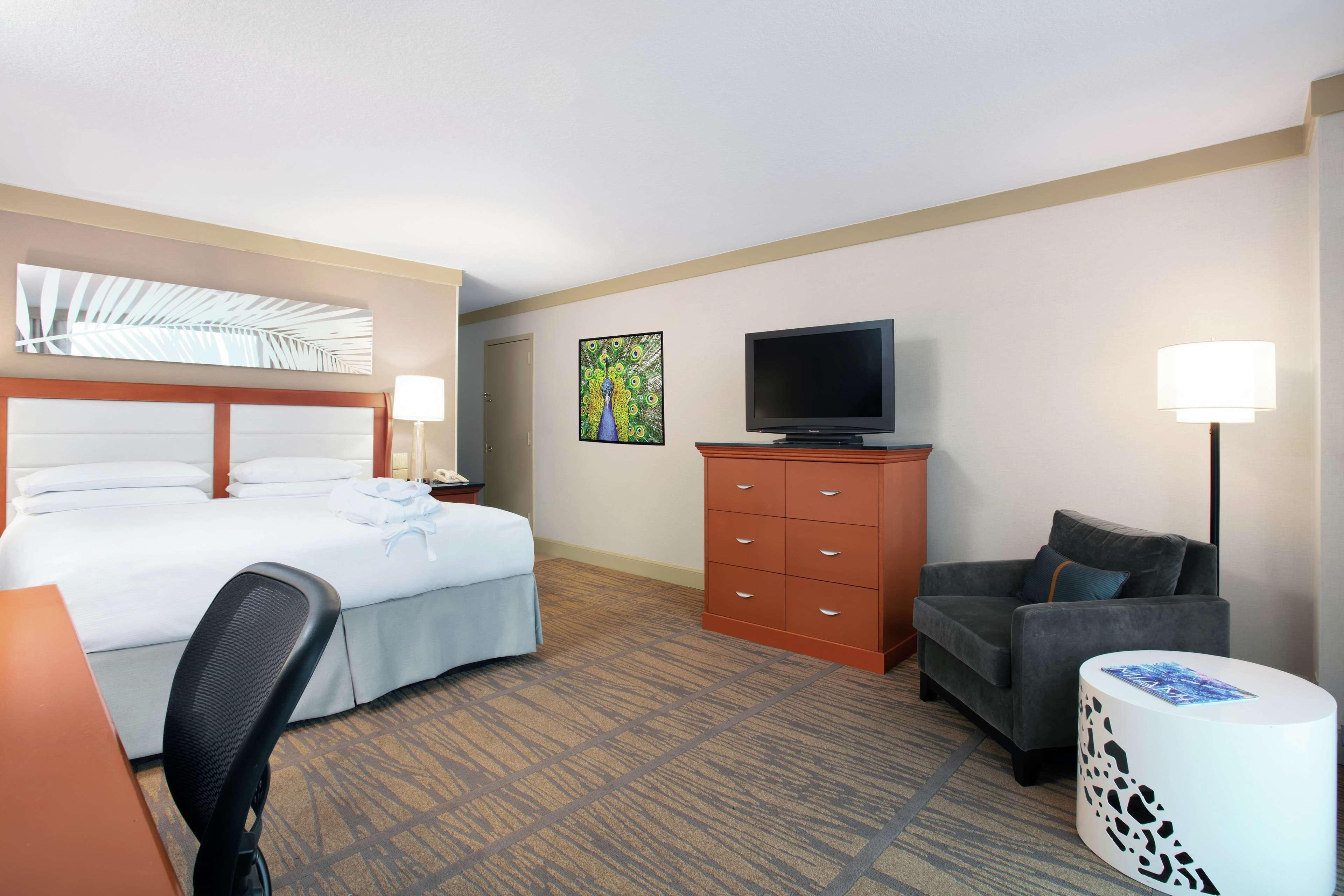 Doubletree By Hilton Hotel Miami Airport & Convention Center Miami Springs Eksteriør bilde